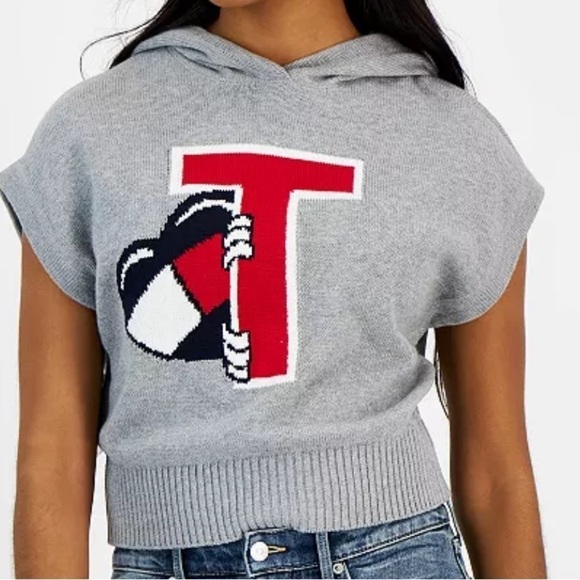 Tommy Hilfiger W Casual Pullover Sweatshirt
Short Sleeve Hoodie Peeking Heart - Picture 1 of 7